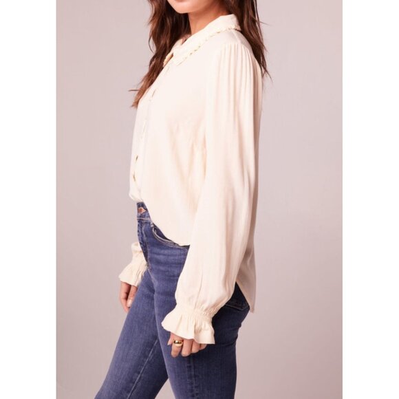 Band of the Free NWT Denise Cream Ruffle Collar Top Sz Medium Cream BOG Collect - Picture 10 of 14